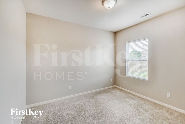 Building Photo - 13016 Olmsted Cir