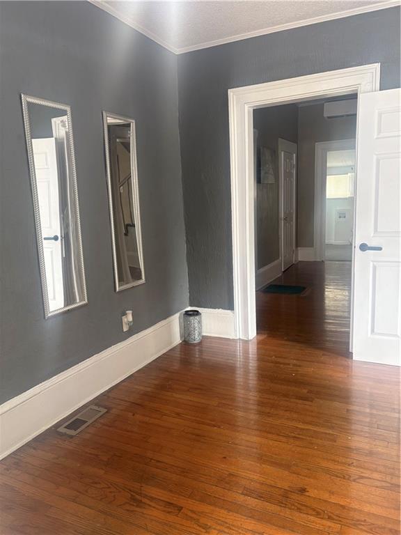 Building Photo - 343 Cairo St NW