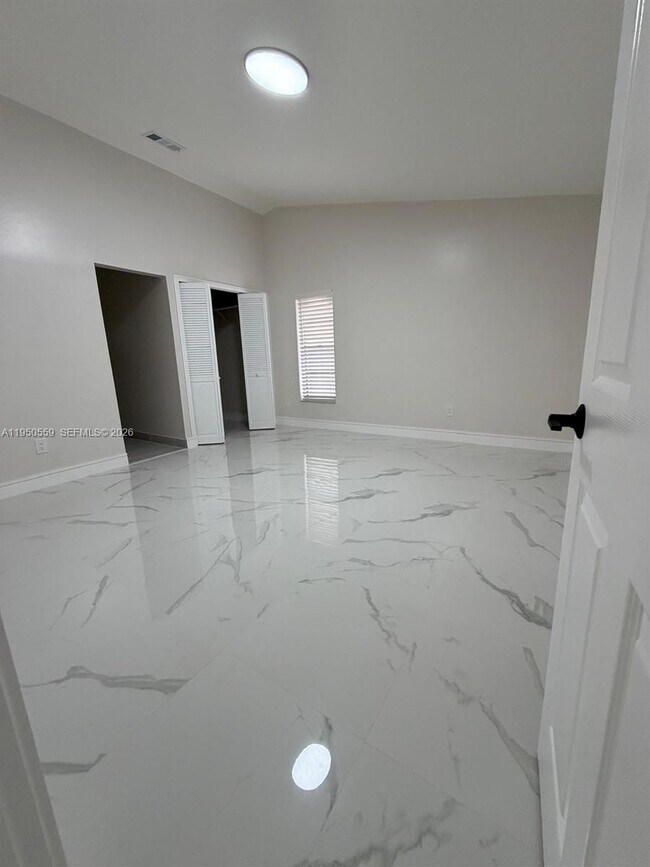 Building Photo - 15275 SW 56th Terrace