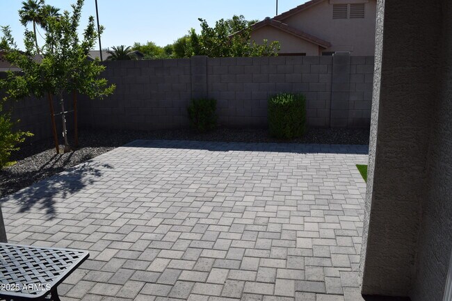 Building Photo - 3680 S Joshua Tree Ln
