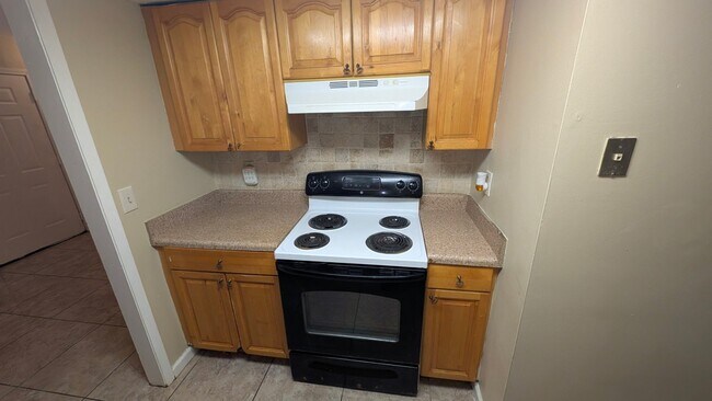 Building Photo - 6369 Holcomb Way