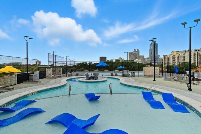 Building Photo - 590 James Maxwell Rd