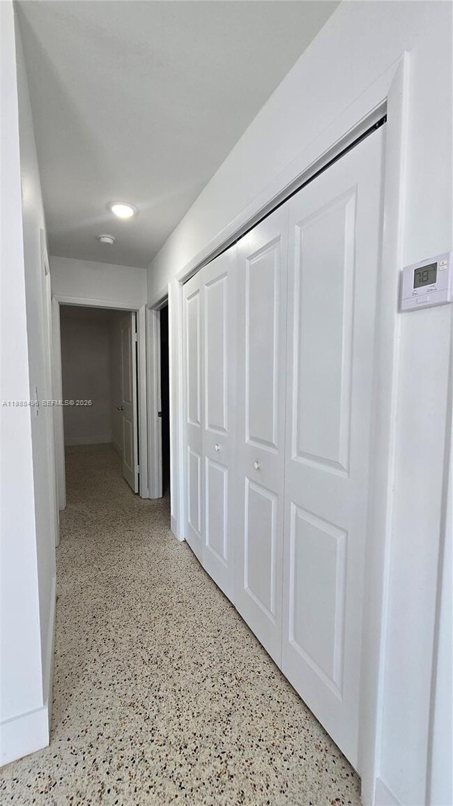 Building Photo - 3306 SW 24th Ter