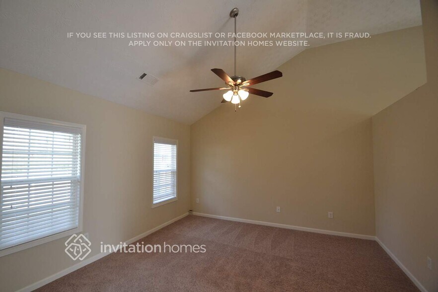 Building Photo - 552 Bridgeport Pl