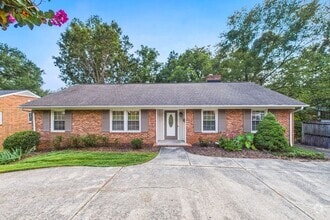 Building Photo - Large Home in Guilford Hills, Hardwood Flo...