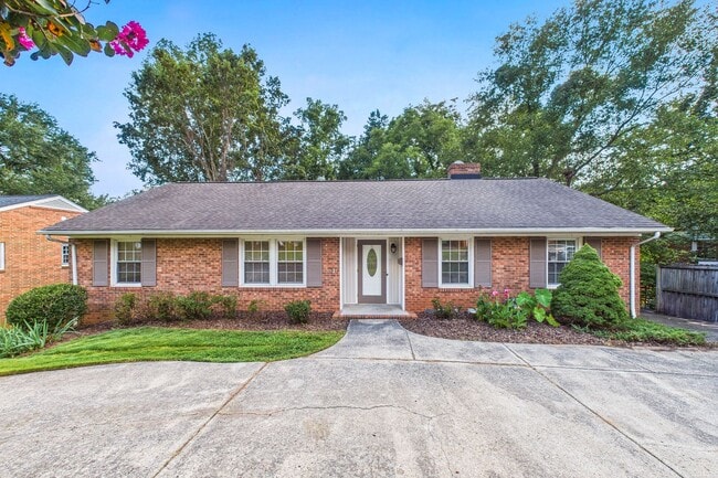 Primary Photo - Large Home in Guilford Hills, Hardwood Flo...
