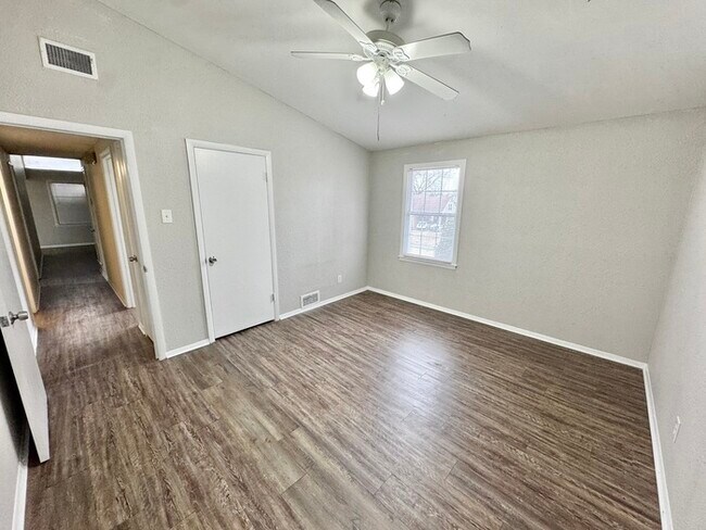 Building Photo - 3141 Arrendale St