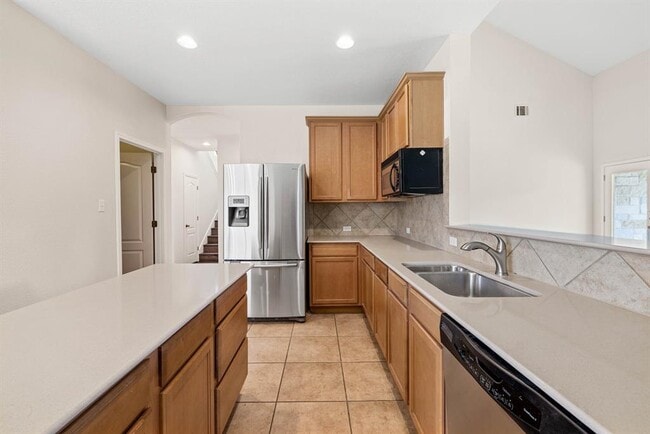 Building Photo - 3800 Juniper Hills St