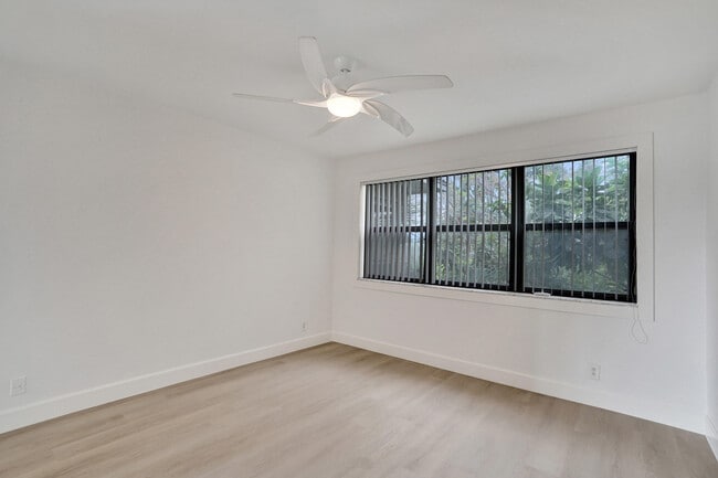 Building Photo - 1040 Homewood Blvd