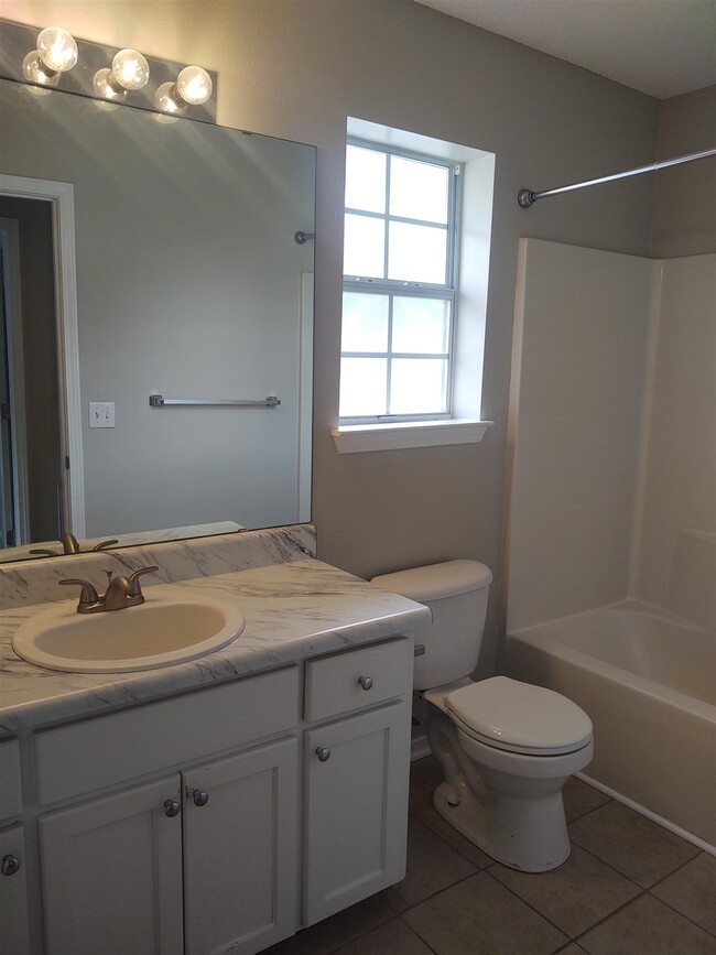 Building Photo - 6351 Cottage Woods Dr
