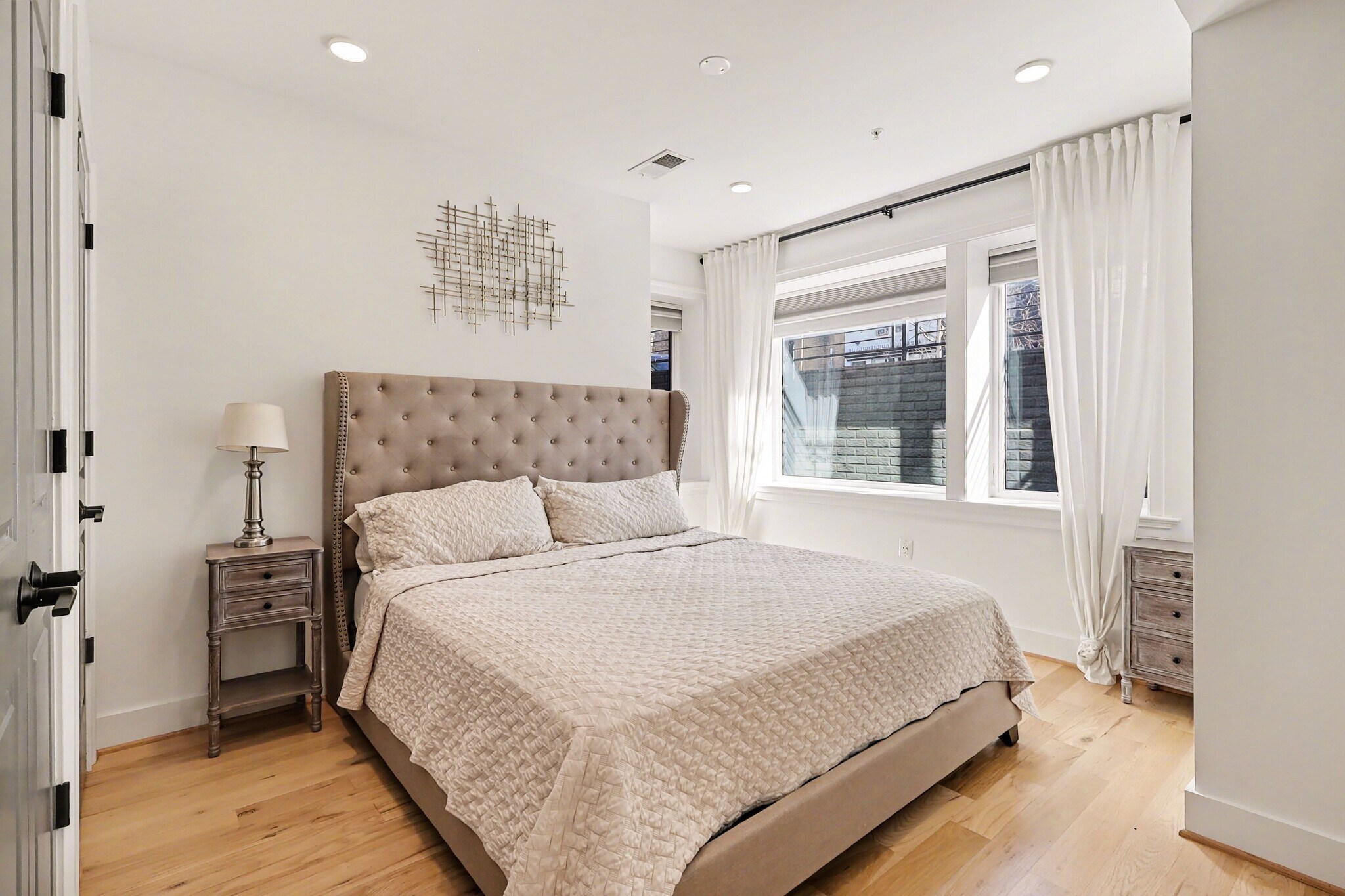 Building Photo - 811 Upshur St NW