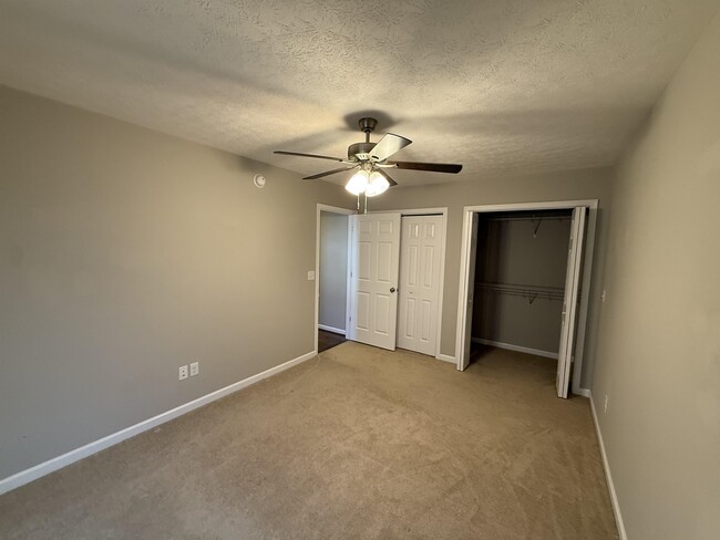 Building Photo - 1138 Paul Revere Ct