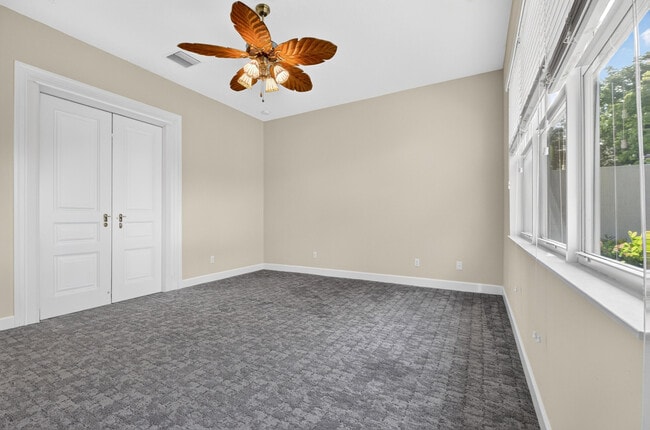 Building Photo - 8883 Kingsmoor Wy