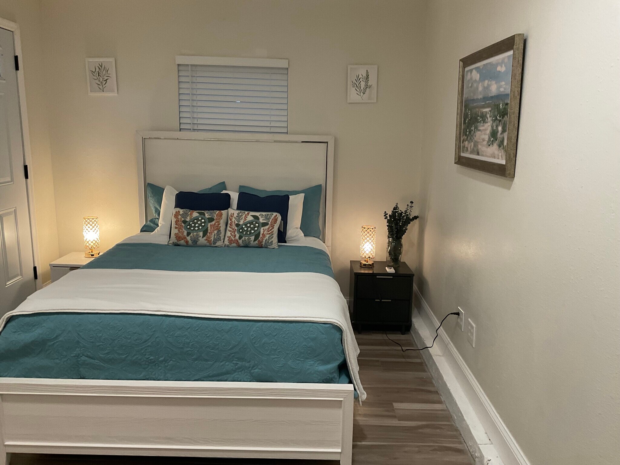 Queen Bedroom - 2692 Cedarbrooke Dr