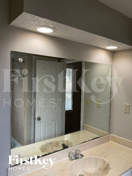 Building Photo - 6705 Boylston Dr