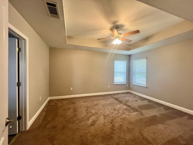 Building Photo - 3020 Crown Creek Cir