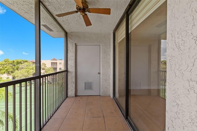 Building Photo - 10501 W Broward Blvd