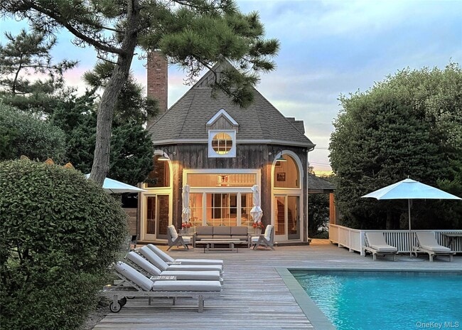 Building Photo - 162 Dune Rd