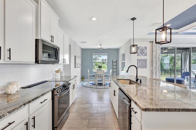 Building Photo - 17032 Harvest Moon Way