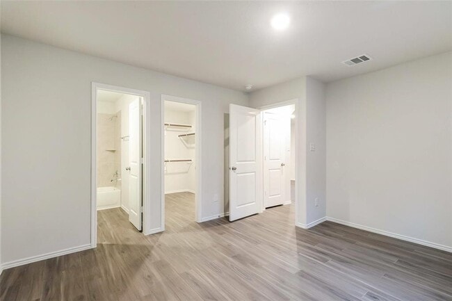 Building Photo - 2440 Bull Trout Dr