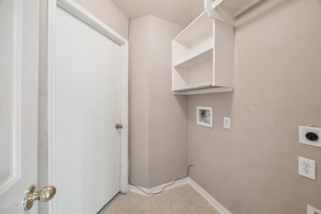 Building Photo - 20623 Rainstone Ct