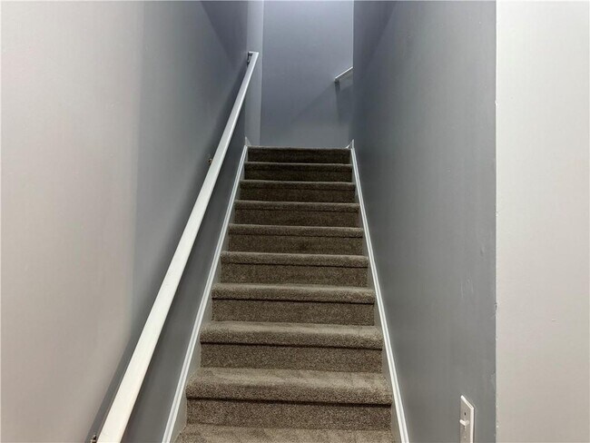 Building Photo - 2468 Brianna Dr