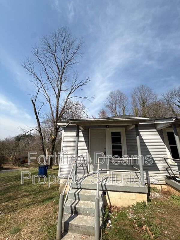 Building Photo - 723 Humphrey Ct