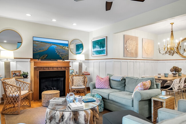 Building Photo - 203 Da Gullah Way