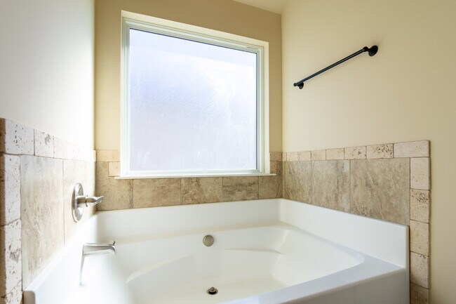 Building Photo - 3375 Grove Landing Cir