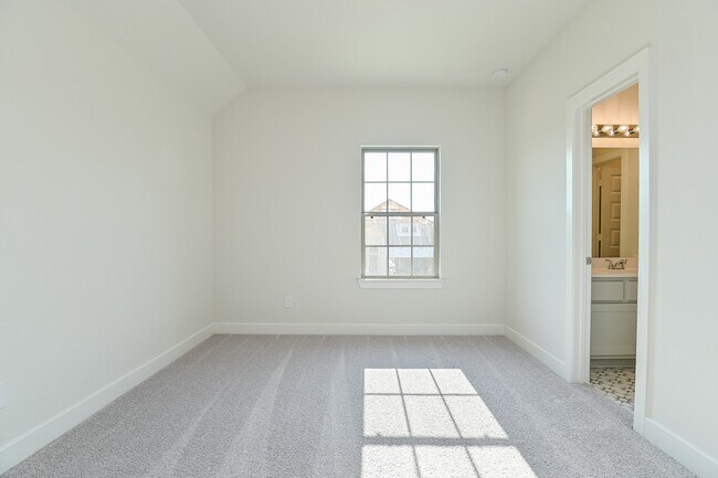 Building Photo - 7207 Winterberry Gln Ln