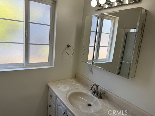 Building Photo - 5447 W 141st St