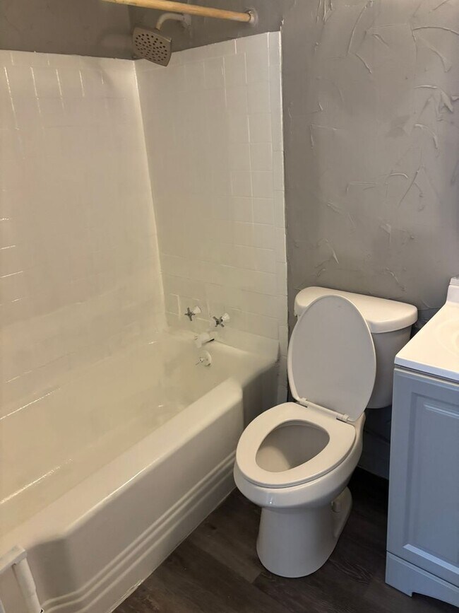 Building Photo - 3011 18th Ave