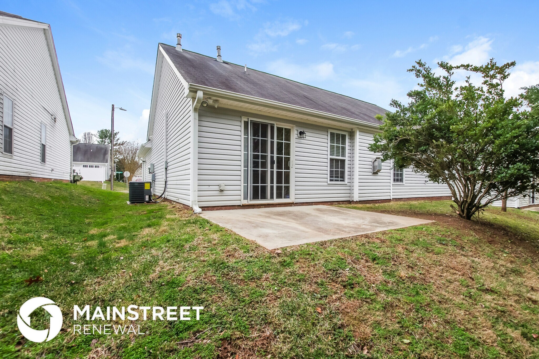 Building Photo - 4817 Fallfield Dr