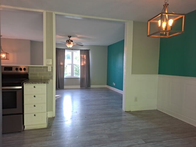 Building Photo - 6101 Cougar Dr