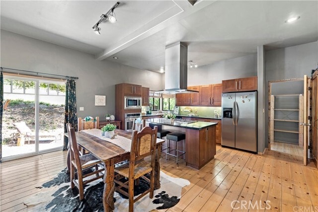 Building Photo - 10950 Fox Springs Rd