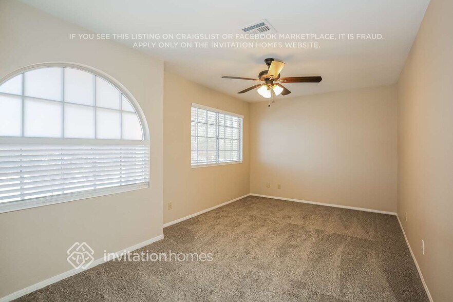 Building Photo - 2121 Harbor Cliff Dr