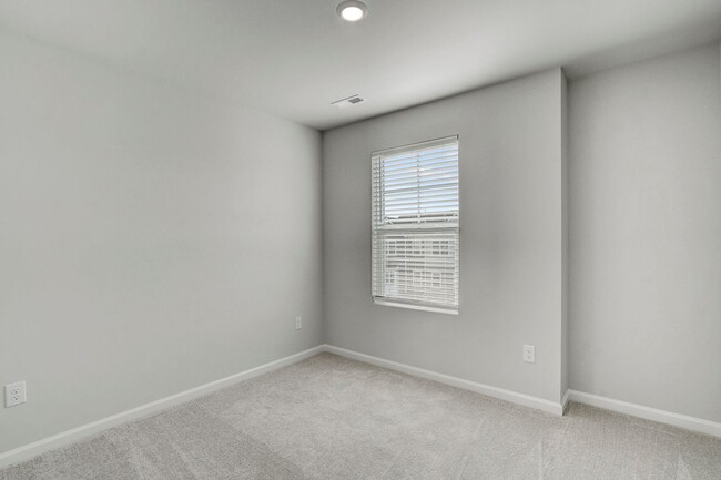 Building Photo - BRAND NEW TOWNHOME Available now, Depot 49...