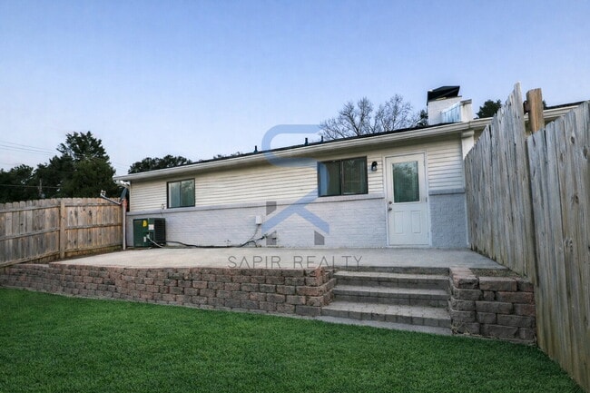 Building Photo - Move in before December 31st and choose your reward: a $250 Amazon Gift Card or a 55" Smart TV!