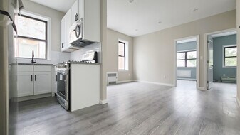 Building Photo - 1484 E 8th St