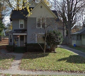 Front yard - 231 Bond St