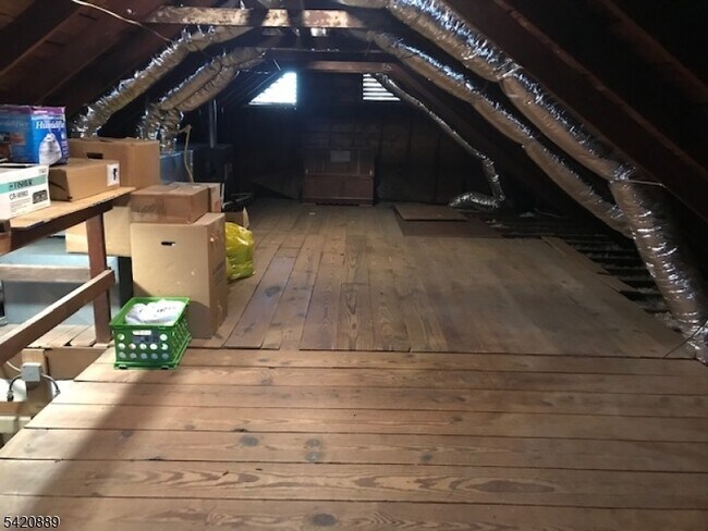 Building Photo - 751 Fairmount Ave