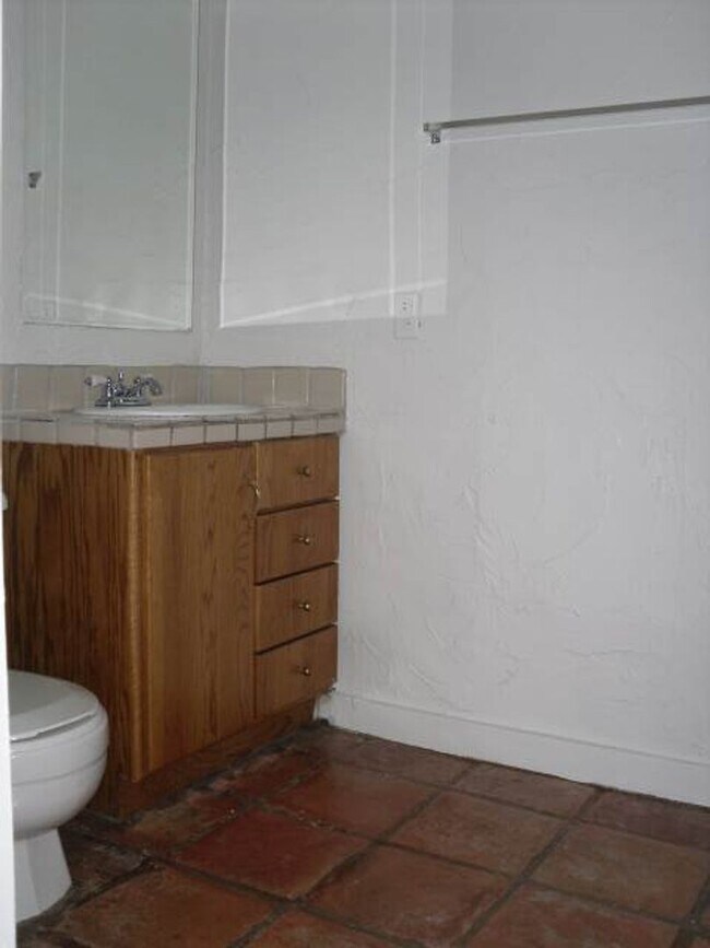 Building Photo - A nice one bedroom/ one bath home for rent.