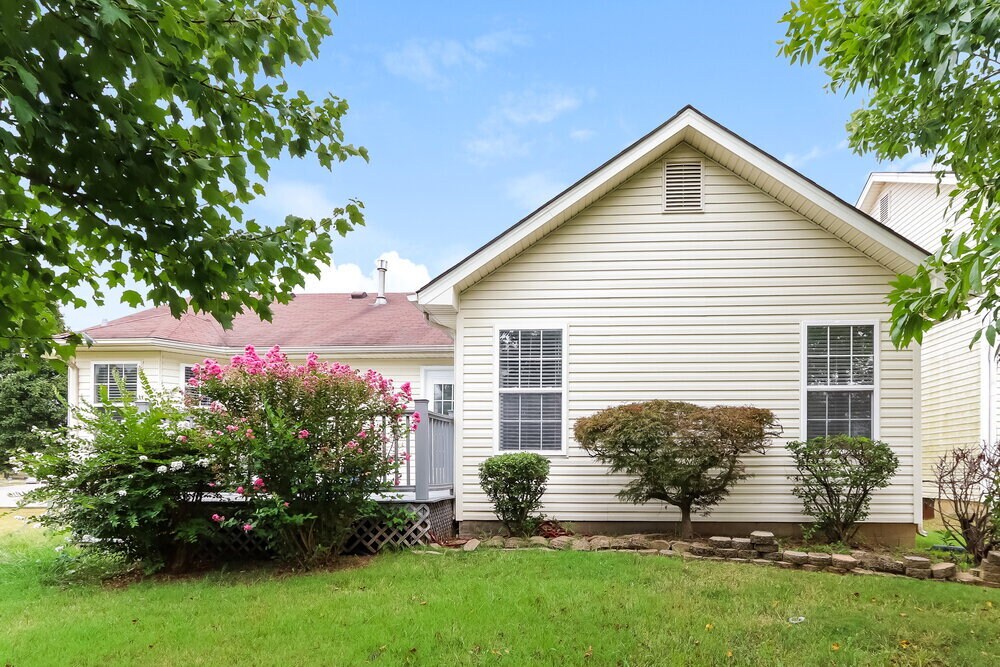 Building Photo - 8008 Grandmeadow Ln