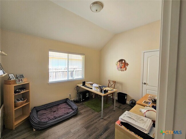 Building Photo - 2253 N Ranch Estates Blvd