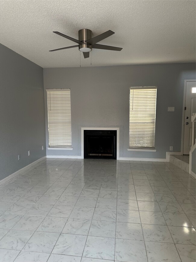 Building Photo - 7575 Cambridge St