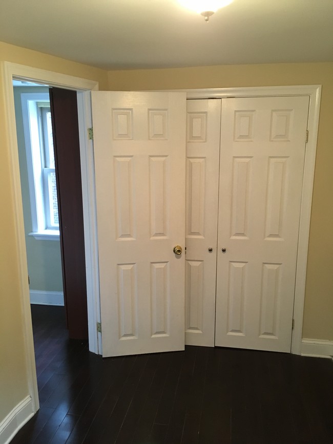 2nd Bedroom/Office - 525 Fitzwater St