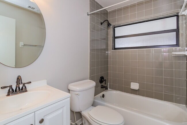 Building Photo - 2683 Black Oak Ln