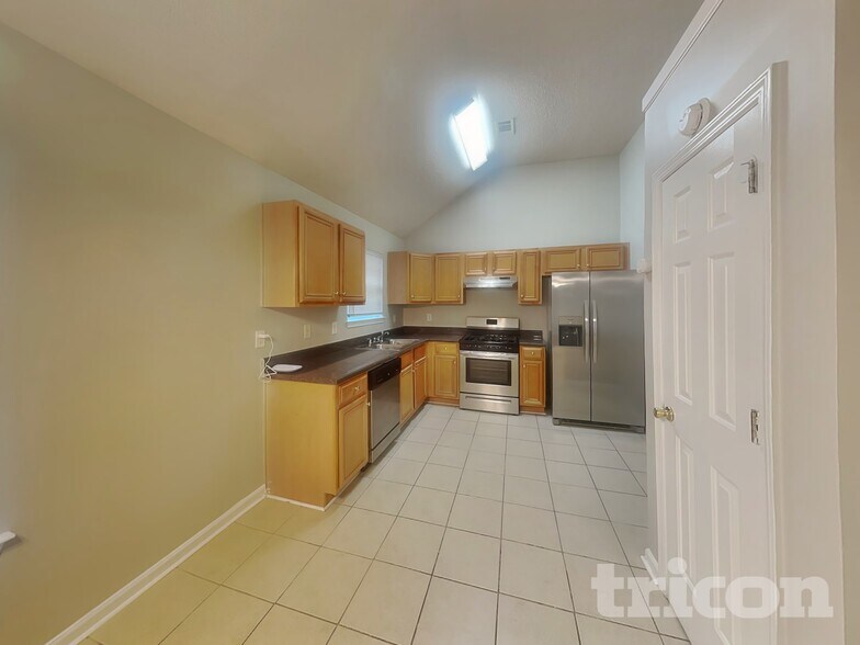 Building Photo - 1620 Cutters Mill Dr