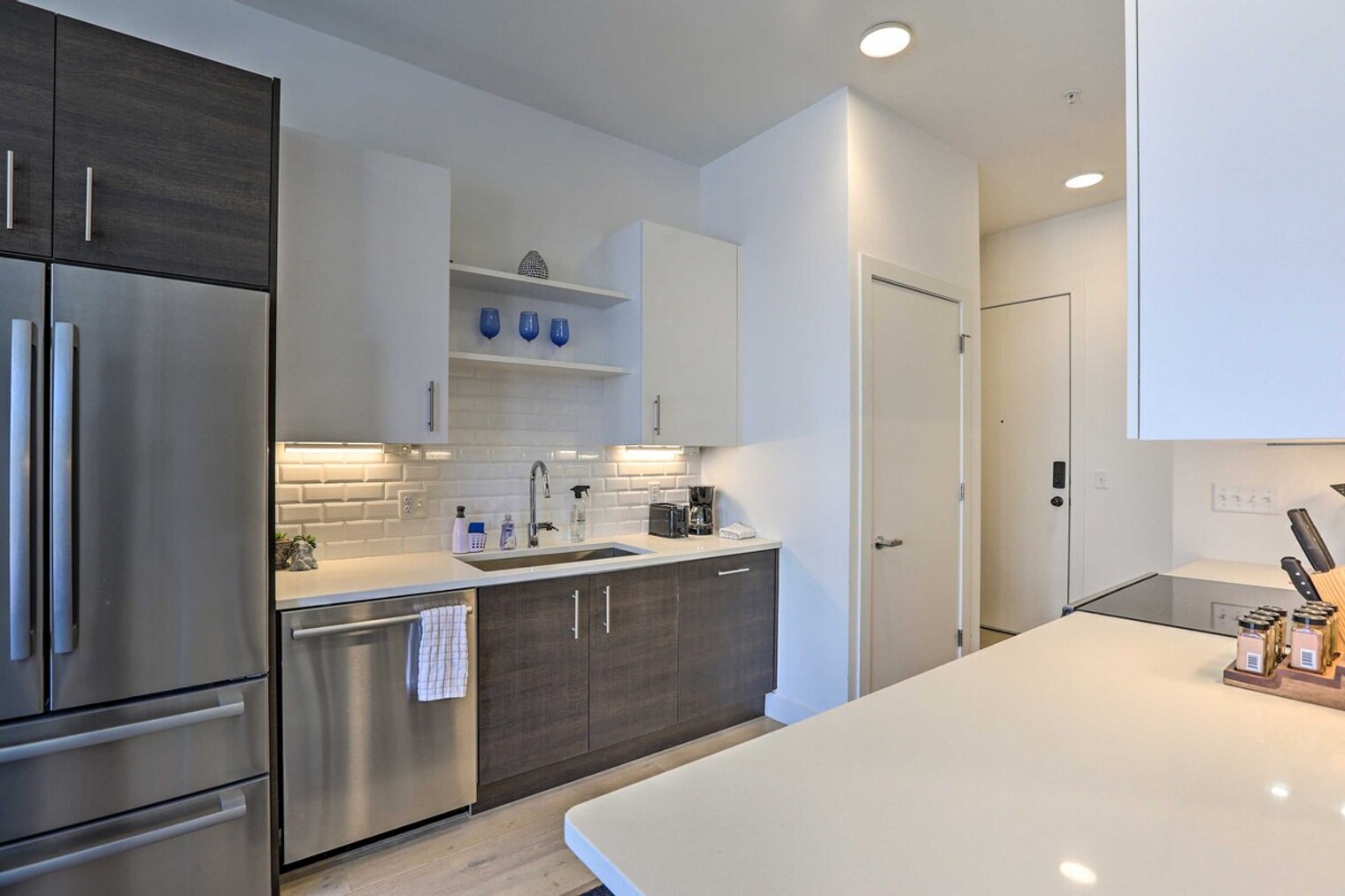 Building Photo - 2530 Lawrence St