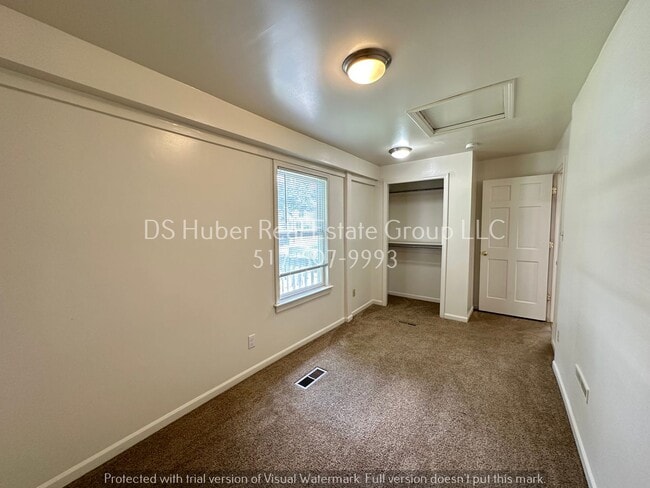 Building Photo - 206 S Fairview Ave